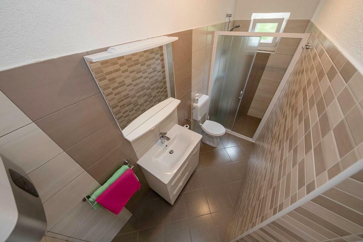 Apartman Jasmina Banjol Exterior photo